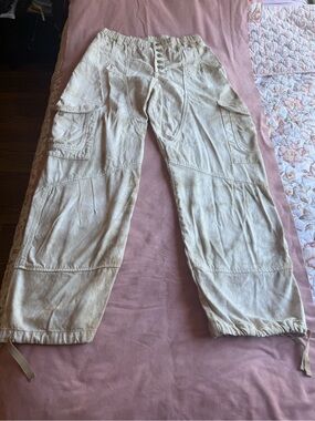 We The Free beige elastic waist casual pants